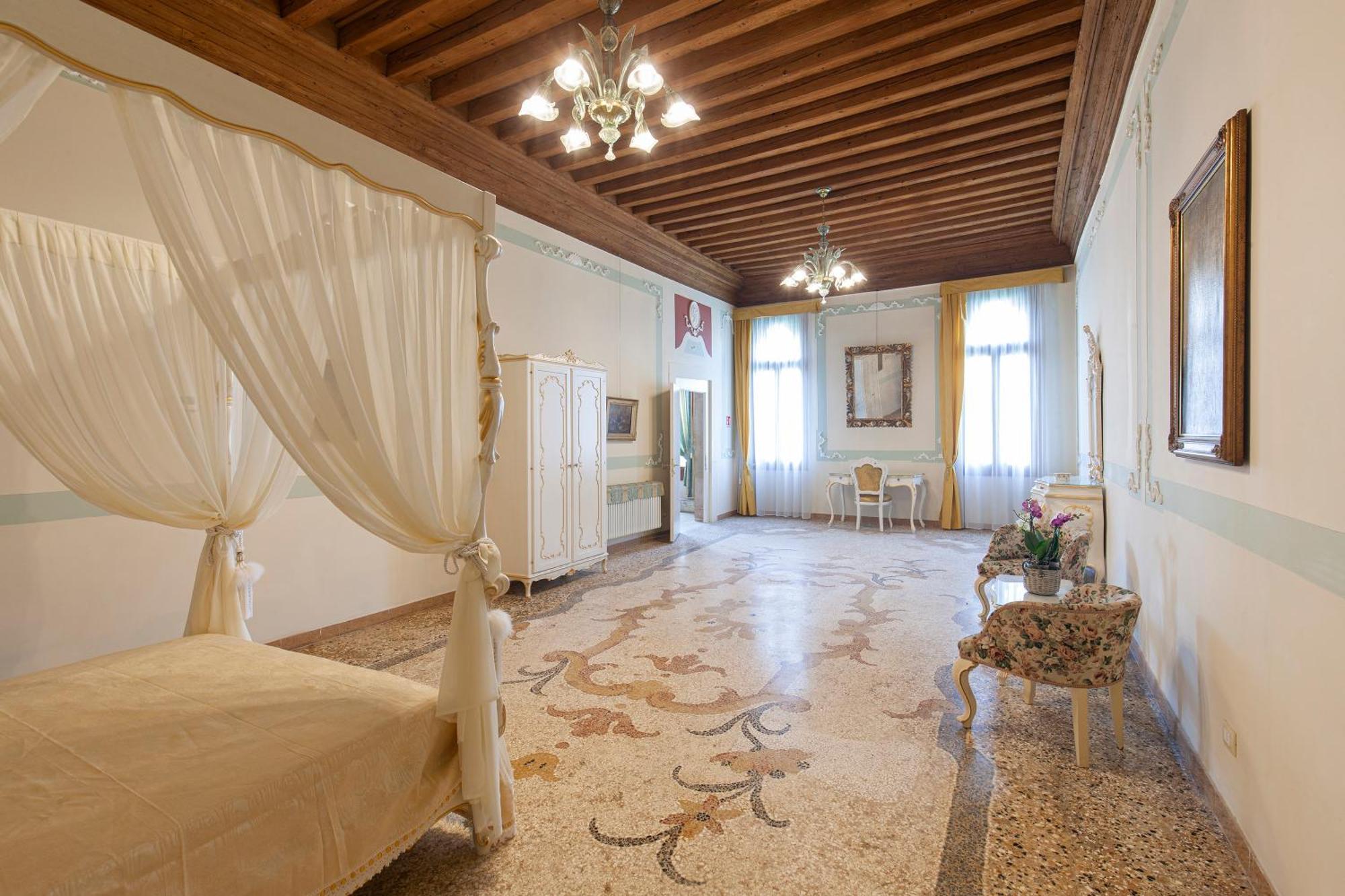 Luxury Apartment Pesaro Papafava Veneza Exterior foto